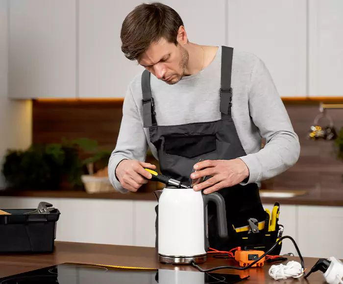 Skilled Blender Technicians: Your Small Appliance Repair Experts for Canton, MA