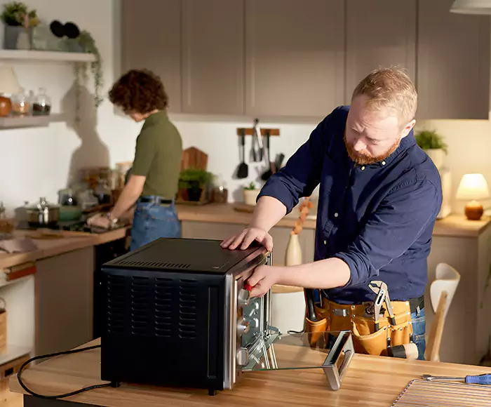 Top-Rated Oven Specialists: Your Certified Oven Repair Technician Crew in Canton, MA